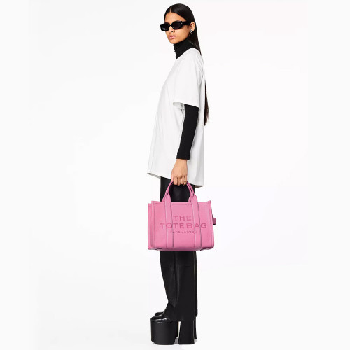 Сумка Marc Jacobs The Leather Medium Tote Bag – Candy Pink