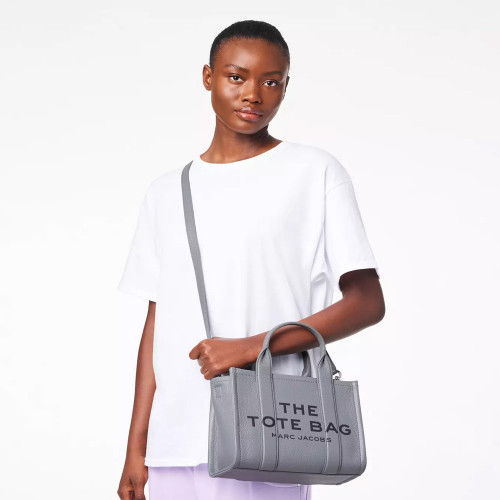  Сумка Marc Jacobs The Leather Small Tote Bag – Wolf Grey