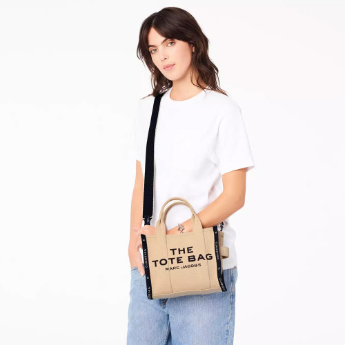 Сумка Marc Jacobs The Jacquard Small Tote Bag – Warm Sand