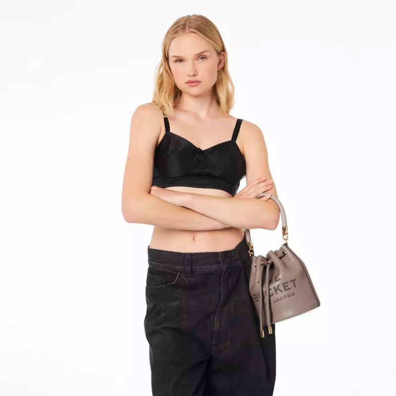 Сумка Marc Jacobs The Leather Mini Bucket Bag - Cement