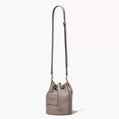 Сумка Marc Jacobs The Leather Mini Bucket Bag - Cement