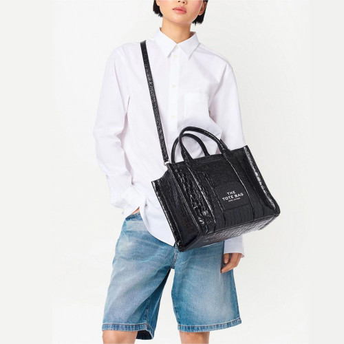 Сумка Marc Jacobs The Croc-Embossed Medium Tote Bag – Black