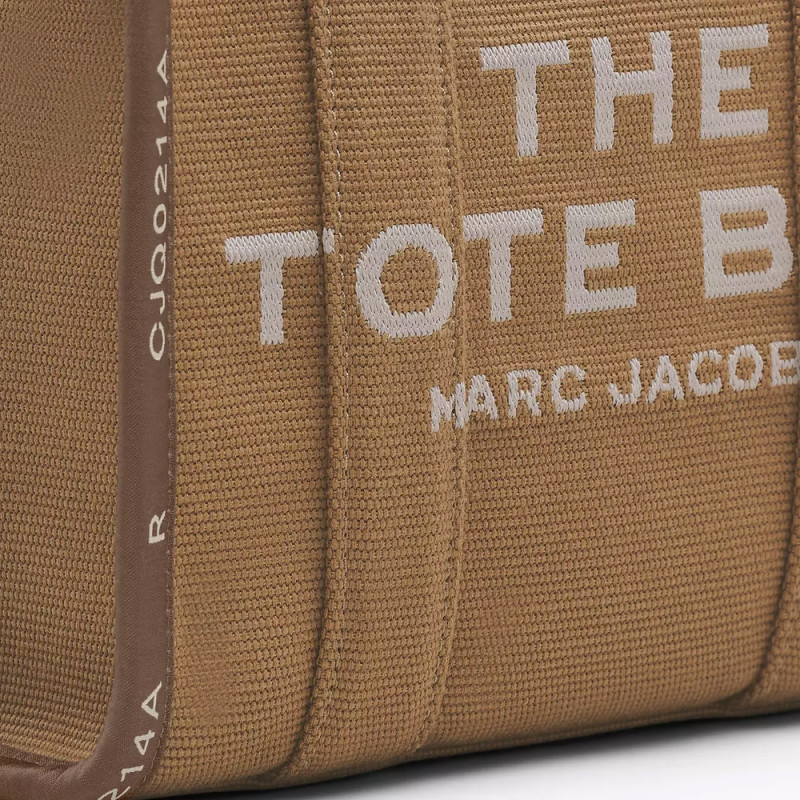 Сумка Marc Jacobs The Jacquard Small Tote Bag – Camel