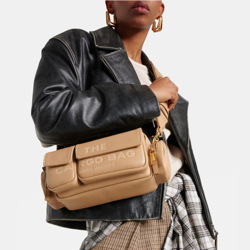 Сумка Marc Jacobs The Leather Cargo Bag - Camel
